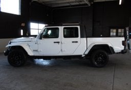2023 Jeep Gladiator - Thumbnail 10