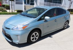 2014 Toyota Prius II - Thumbnail 1