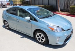 2014 Toyota Prius II - Thumbnail 2