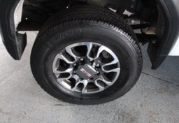 2025 GMC Sierra 3500HD 4x4 Pro - Thumbnail 35