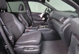 2023 Honda Passport AWD EX-L - Thumbnail 24