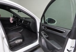 2019 Porsche Macan - Thumbnail 23