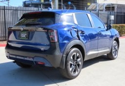 2025 Nissan Kicks SV AWD - Thumbnail 7
