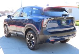 2025 Nissan Kicks SV AWD - Thumbnail 11