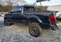 2021 Ford F-250 Super Duty - Thumbnail 3