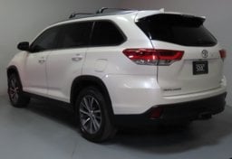 2019 Toyota Highlander XLE - Thumbnail 10