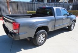 2019 Toyota Tacoma SR - Thumbnail 9