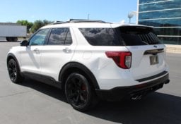 2022 Ford Explorer ST - Thumbnail 8
