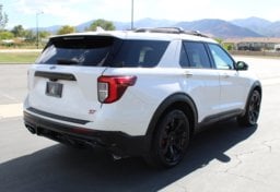 2022 Ford Explorer ST - Thumbnail 7