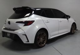 2025 Toyota Corolla Hatchback Nightshade - Thumbnail 9