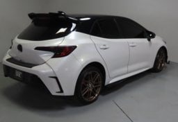 2025 Toyota Corolla Hatchback Nightshade - Thumbnail 7