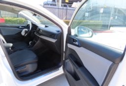 2023 Volkswagen Taos SE - Thumbnail 11