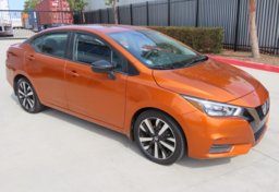 2022 Nissan Versa SR - Thumbnail 1