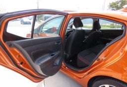 2022 Nissan Versa SR - Thumbnail 22