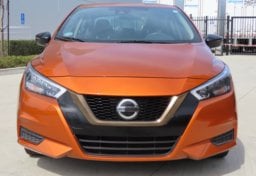2022 Nissan Versa SR - Thumbnail 12