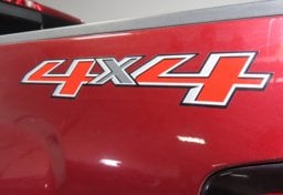 2017 Chevrolet Silverado 1500 High Country - Thumbnail 16