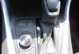 2025 Toyota RAV4 Hybrid XLE - Thumbnail 34