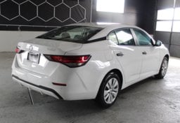 2025 Nissan Sentra - Thumbnail 5