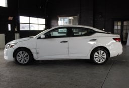 2025 Nissan Sentra - Thumbnail 13