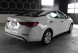 2025 Nissan Sentra - Thumbnail 7