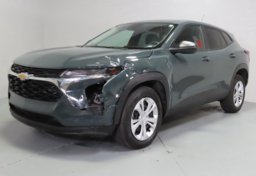 2025 Chevrolet Trax LS - Thumbnail 4