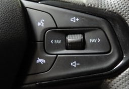 2025 Chevrolet Trax LS - Thumbnail 14