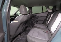 2025 Chevrolet Trax LS - Thumbnail 34