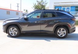2023 Hyundai TUCSON SEL - Thumbnail 5