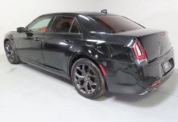 2022 Chrysler 300 Touring - Thumbnail 10