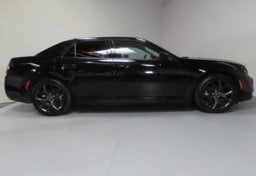 2022 Chrysler 300 Touring - Thumbnail 5