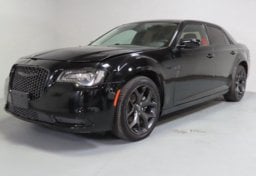 2022 Chrysler 300 Touring - Thumbnail 3