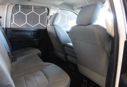 2014 Ram 3500. 4x4 - Thumbnail 34