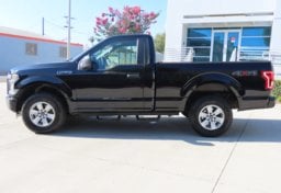 2017 Ford F-150 4x4 XL - Thumbnail 5
