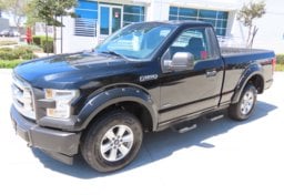 2017 Ford F-150 4x4 XL - Thumbnail 1