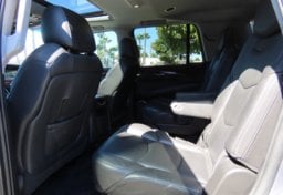 2018 Cadillac Escalade Luxury - Thumbnail 13
