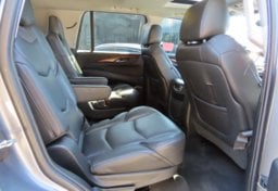 2018 Cadillac Escalade Luxury - Thumbnail 18