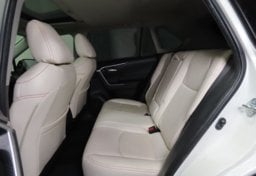 2022 Toyota RAV4 XLE Premium - Thumbnail 30