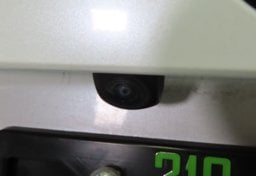 2022 Toyota RAV4 XLE Premium - Thumbnail 18