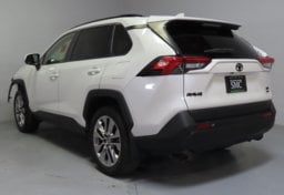2022 Toyota RAV4 XLE Premium - Thumbnail 9
