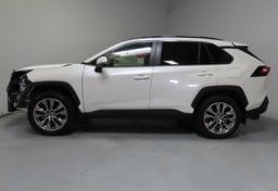 2022 Toyota RAV4 XLE Premium - Thumbnail 5