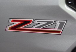 2023 Chevrolet Colorado Z71 - Thumbnail 18