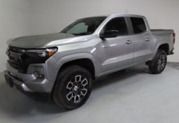 2023 Chevrolet Colorado Z71 - Thumbnail 1