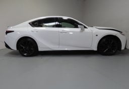 2025 Lexus IS 300 F SPORT Design - Thumbnail 5