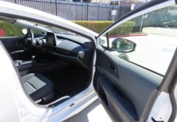 2025 Toyota Prius LE - Thumbnail 20