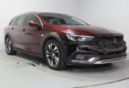 2018 Buick Regal TourX Essence - Thumbnail 3