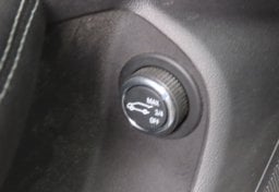 2018 Buick Regal TourX Essence - Thumbnail 25