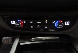 2018 Buick Regal TourX Essence - Thumbnail 32