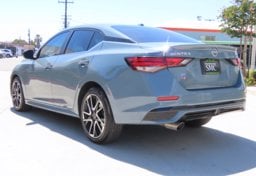 2025 Nissan Sentra SR - Thumbnail 8