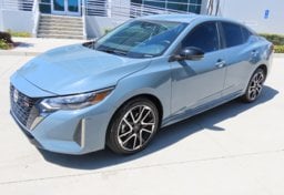 2025 Nissan Sentra SR - Thumbnail 1
