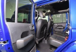 2020 Jeep Wrangler Unlimited Sahara - Thumbnail 18